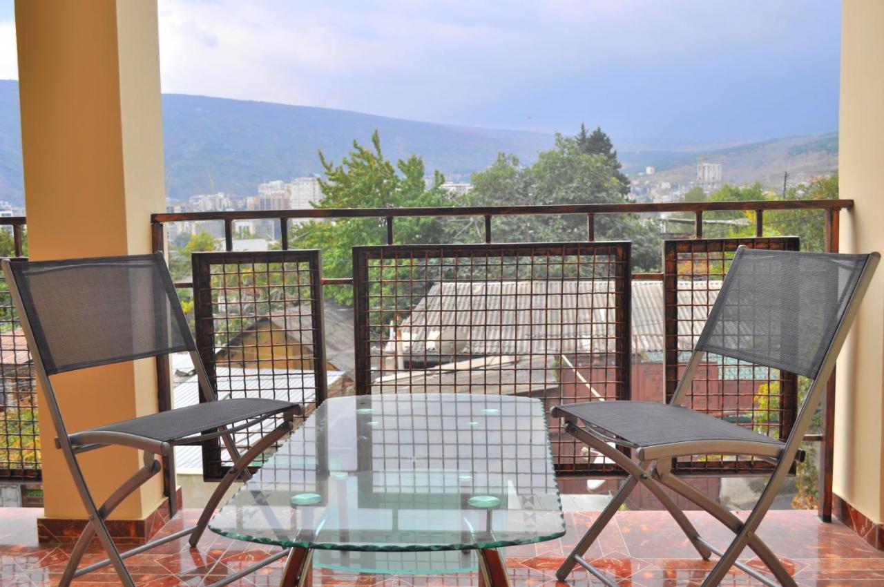 Hotel Dany Tiflis Dış mekan fotoğraf