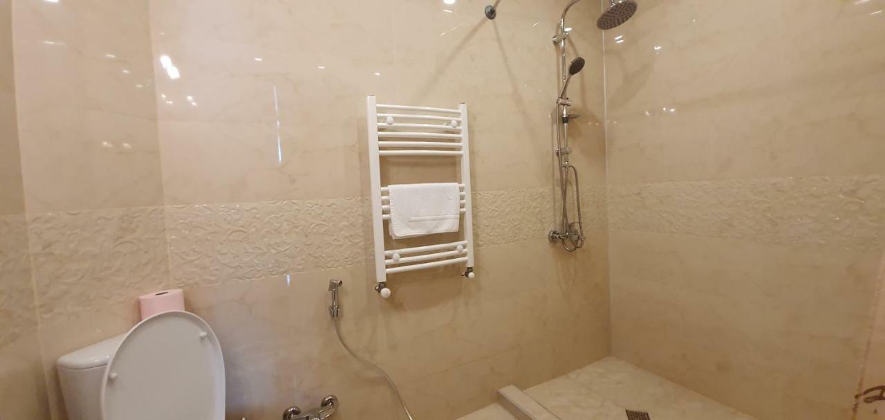 Hotel Dany Tiflis Dış mekan fotoğraf